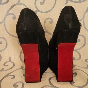 Bumper Black & Red Platform Shoes